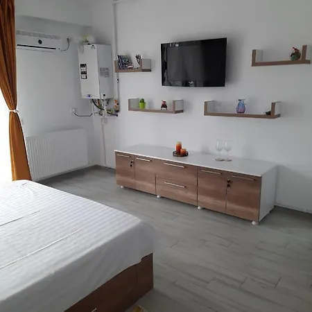Apartamento 10 Metri Pana La Plaja Năvodari