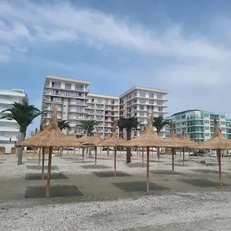 10 Metri Pana La Plaja Năvodari