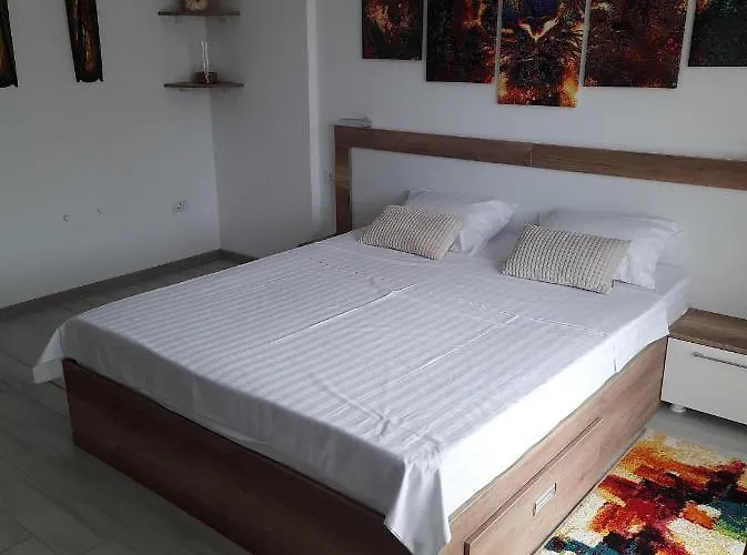 10 Metri Pana La Plaja דירה *