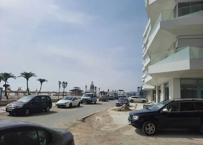 10 Metri Pana La Plaja דירה Năvodari