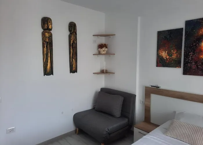 10 Metri Pana La Plaja Năvodari